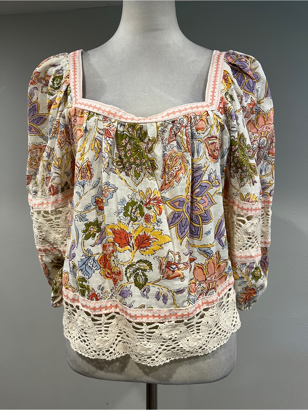 Boho Floral Crochet-Trim Square Neck blouse size medium
